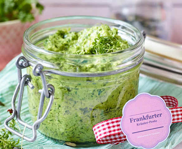 Frankfurtské bylinkové pesto