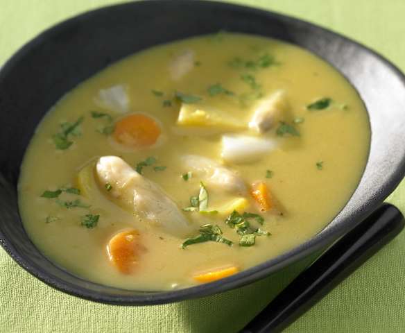 Spargel-Curry-Suppe