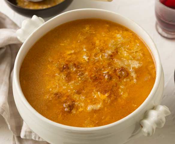 Sopa de ajo con picadillo Sopa de ajo con picadillo
