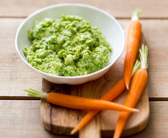 Smashed pea and bean dip