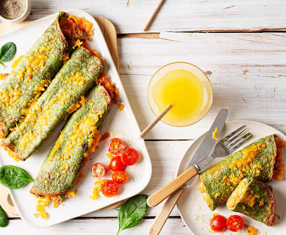 Crêpes de espinaca con jamón y queso