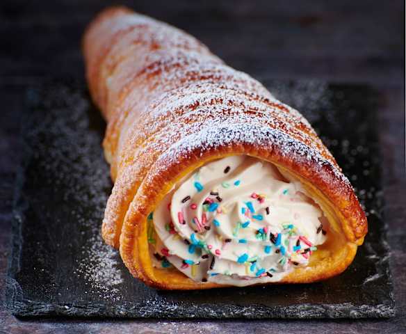 Maxi cannoncino ripieno