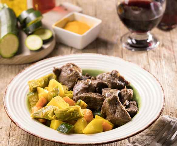 Spezzatino di manzo con verdure speziate
