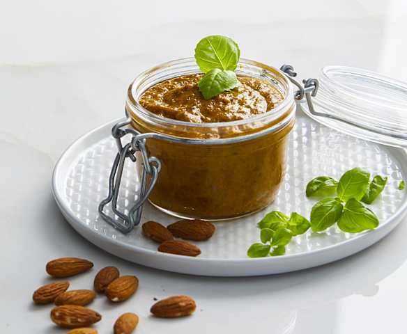 Pesto alla trapanese Pesto alla trapanese