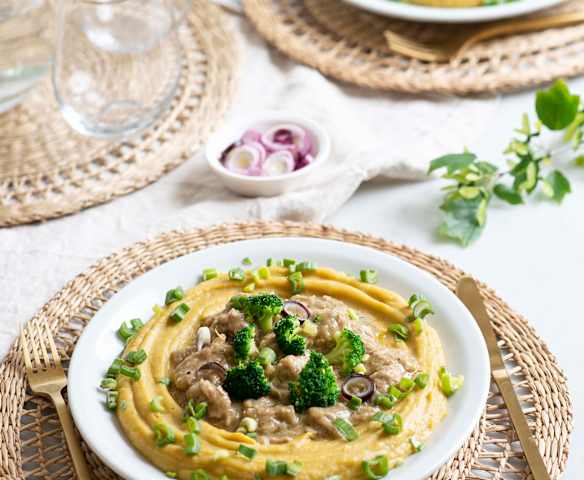 Bondiola con cremoso de batata