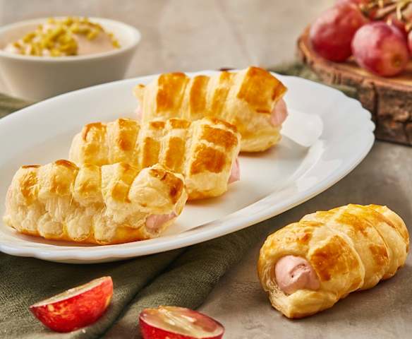 Cannoncini alla crema di vino rosso