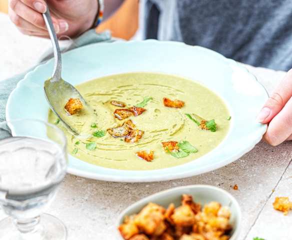 Velouté de mâche et panais Velouté de mâche et panais