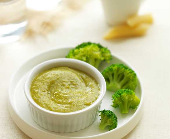 西兰花鸡肉通心粉糊(10~12个月辅食)