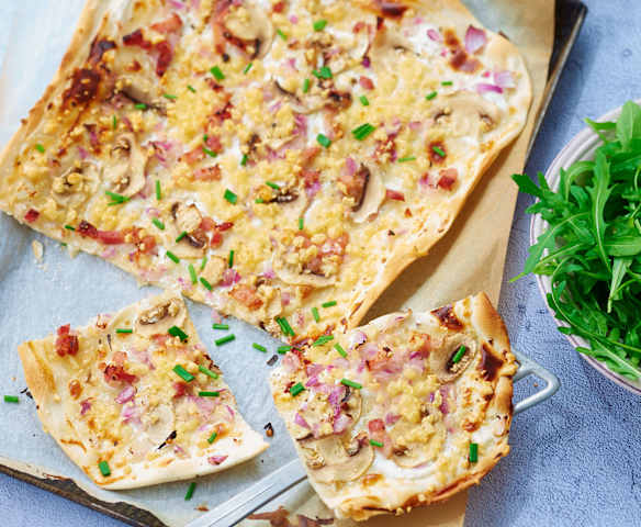 Flammekueche aux lardons et champignons
