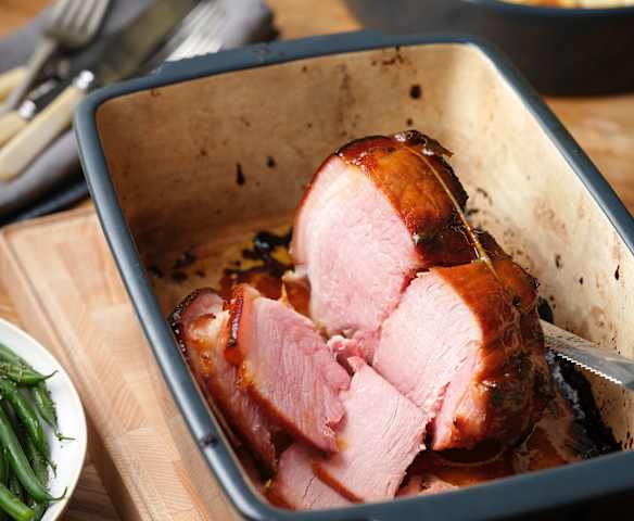Glasir Ham Gammon, Kentang Dauphinoise dan Buncis Glasir Ham Gammon, Kentang Dauphinoise dan Buncis