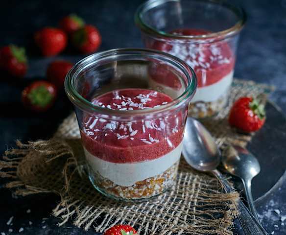 Erdbeer-Dattel Creme