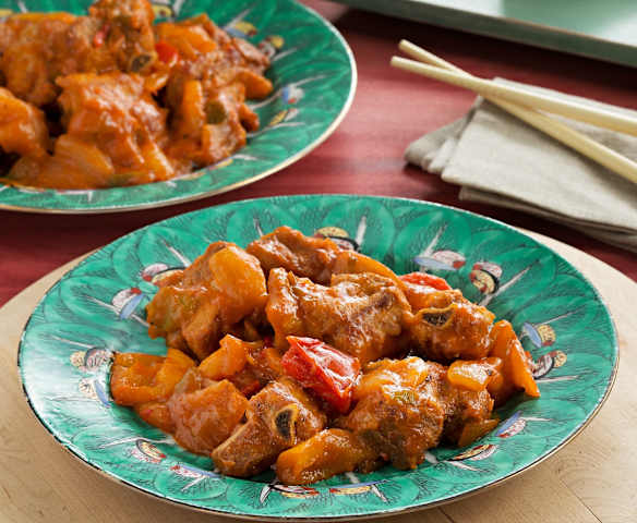 Costillas de cerdo fritas con salsa agridulce - China