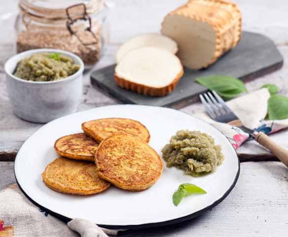 Placki z marchewki z dipem oscypkowym