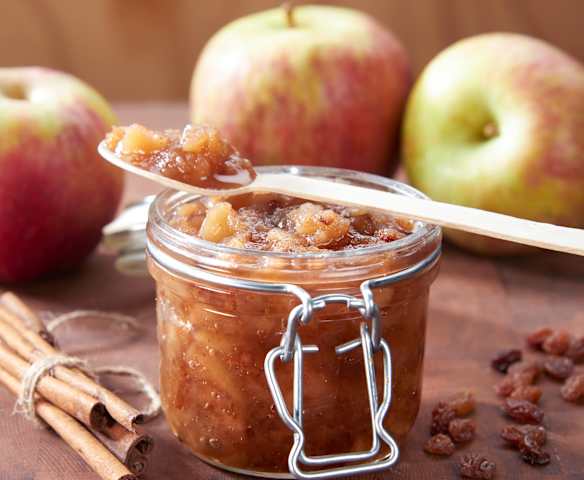 Composta di mele e uvetta alla cannella (senza zuccheri aggiunti)