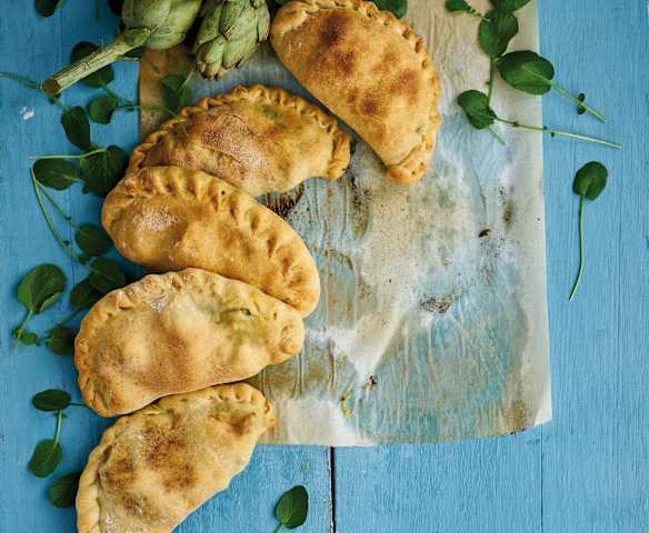 Calzones de espinafres e alcachofra