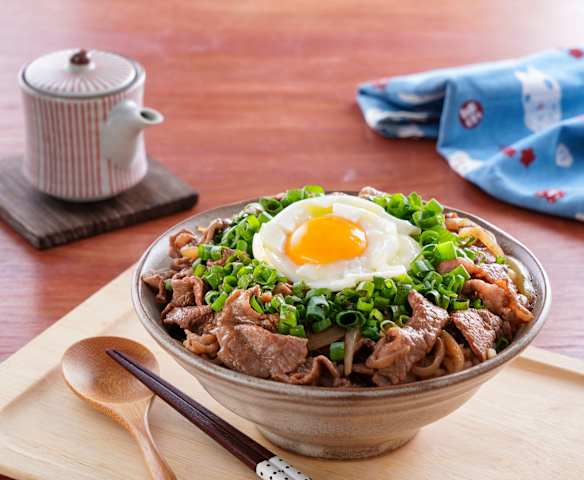 蔥花玉子牛蓋飯