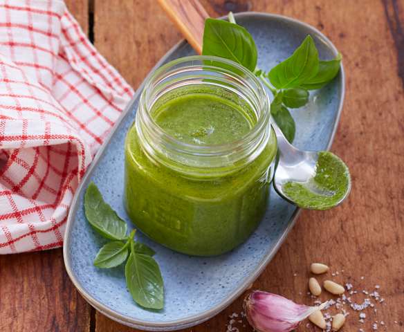 Pesto di basilico Pesto di basilico