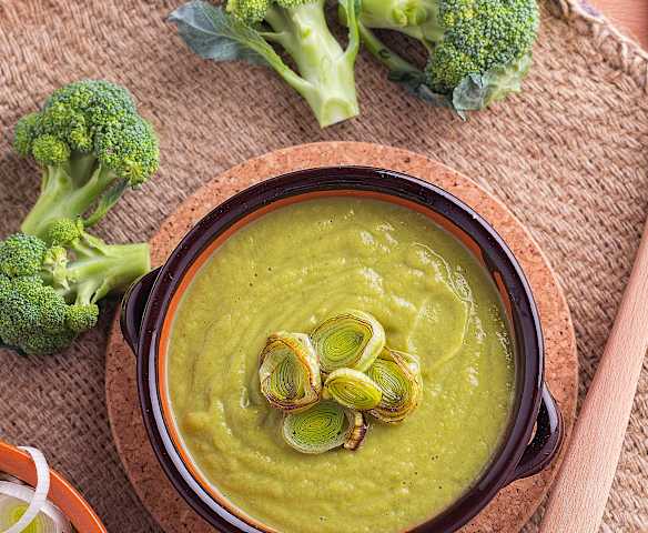 Crema di broccoli e porri Crema di broccoli e porri