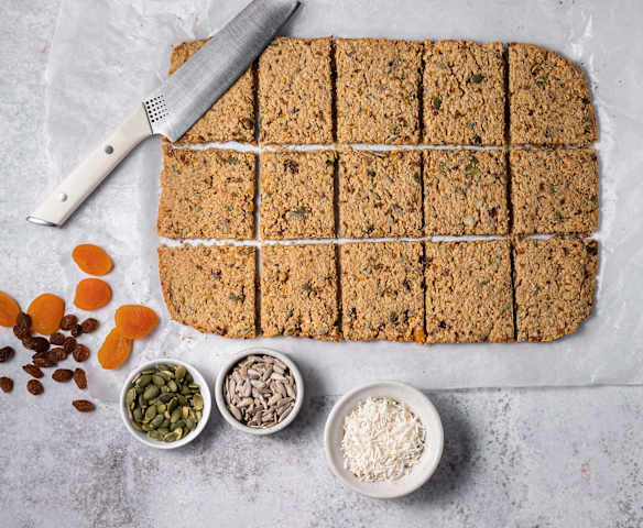 Toddler friendly granola bars (12 months) Toddler friendly granola bars (12 months)