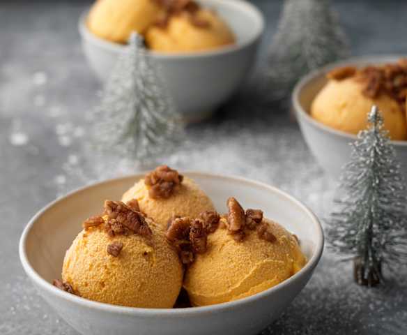 Spiced Squash Ice Cream with Pecan Crunch