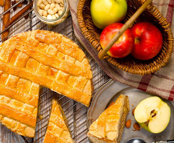 Mřížkový jablečný koláč