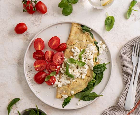 Omlet z fetą i szpinakiem
