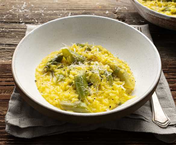Risotto aux asperges et au safran Risotto aux asperges et au safran