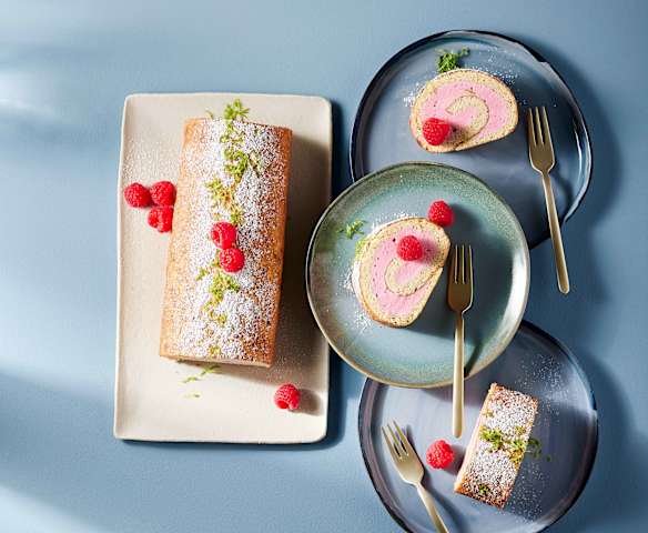 Himbeer-Limetten-Biskuitrolle