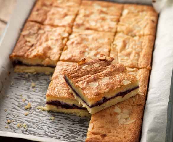Blueberry Bakewell Traybake