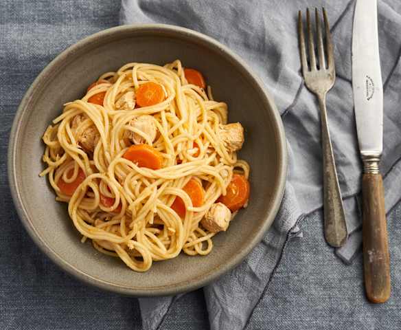 Esparguete com frango