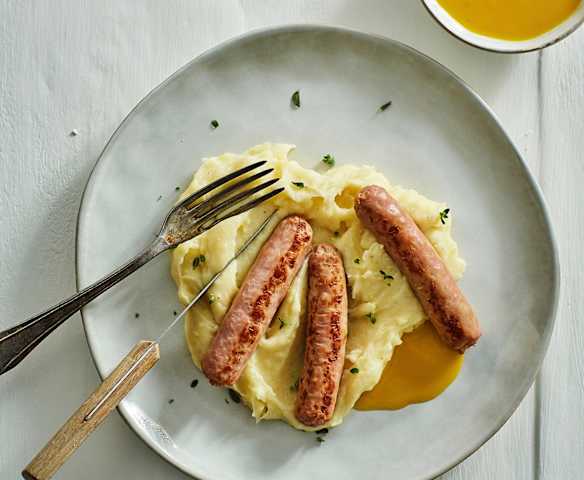 Bangers and mash (Salsicce con purè di patate)