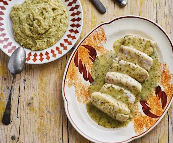 Pescada de coentrada com puré de brócolos