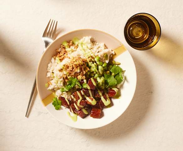 Blumenkohl-Couscous-Bowl mit Ponzu-Thunfisch und Wasabi-Mayo