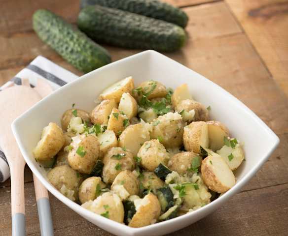 Ensalada de patata y pepino