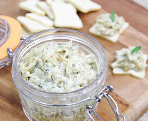 Patê de cebola caramelizada e sálvia