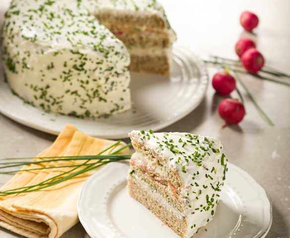 Pan relleno de trucha ahumada, atún y queso cremoso