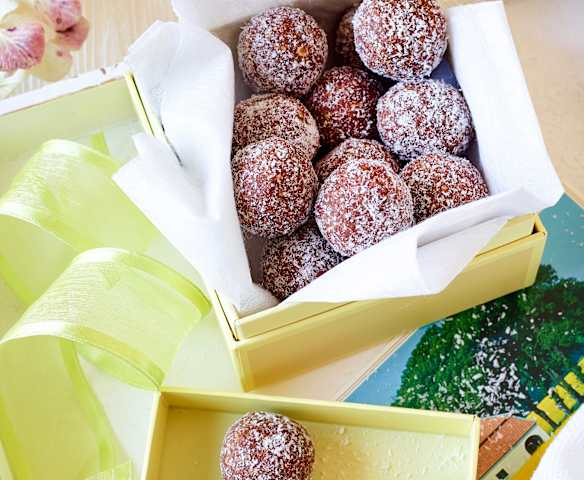 Chokladbollar - schwedische Schokoladenkugeln