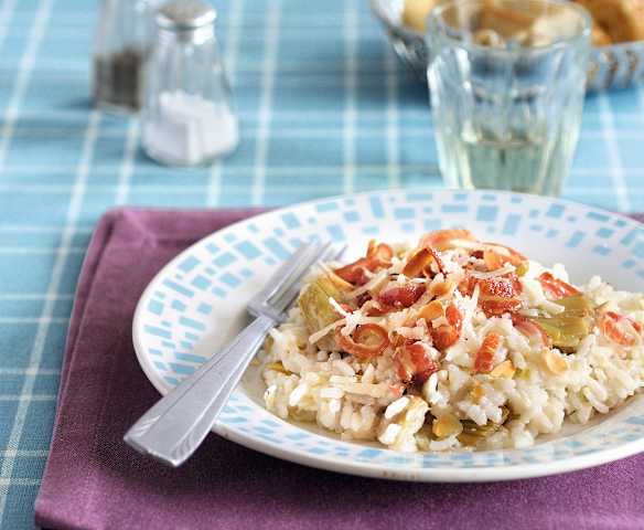 Risotto aux artichauts, à la pancetta et aux amandes