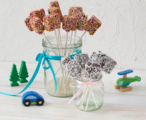 Marshmallow pops