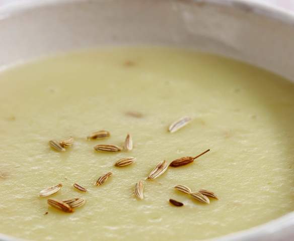 Soupe poireaux-pommes de terre au fenouil