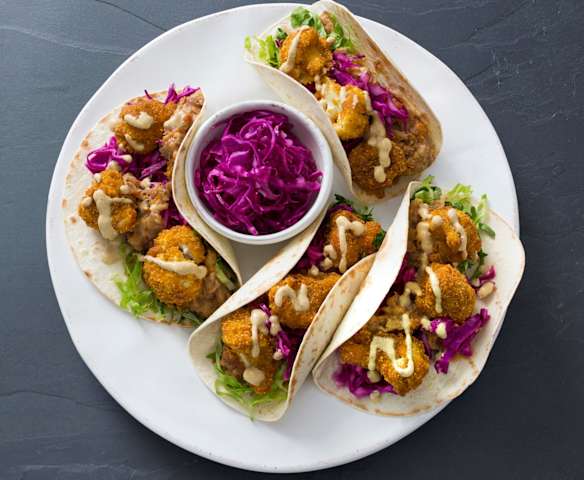 Cauliflower tacos with chipotle sauce