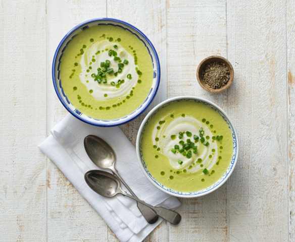 Broccoli and pea soup with cauliflower cashew cream