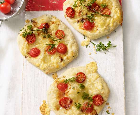 Mini-Pizzen mit Kräutern