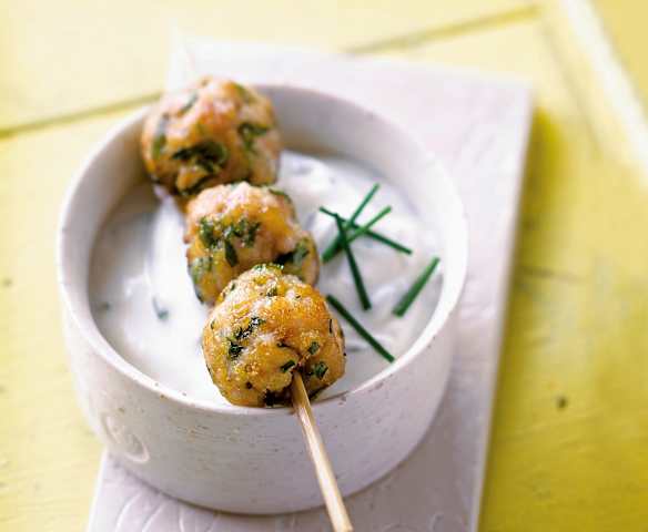 Boulettes de poulet, sauce au fromage blanc