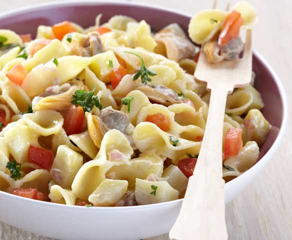 Salade de pâtes aux fonds d'artichaut