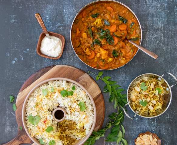 Lamb biryani with vegetable curry