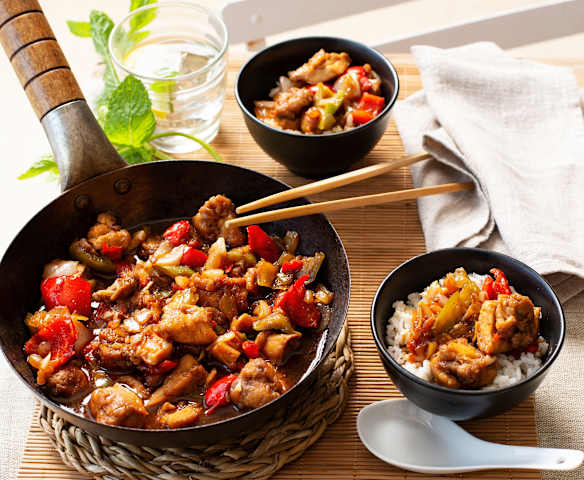 Pollo con verduras estilo cantonés