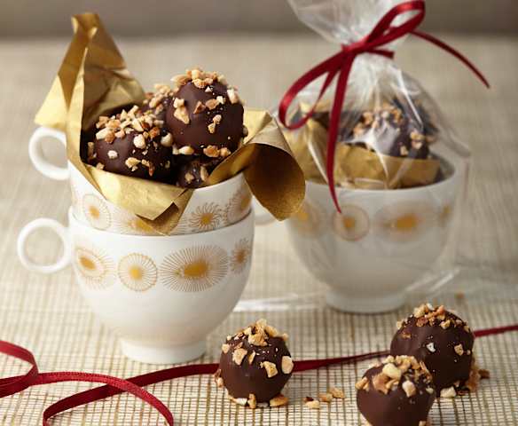 Aprikosen-Marzipan-Konfekt