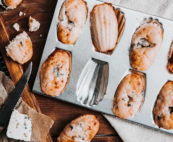 Madeleine fourrée roquefort-lardons Madeleine fourrée roquefort-lardons