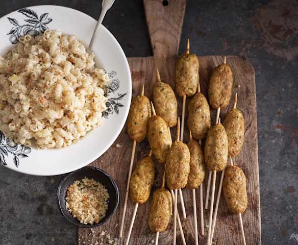 Massa cremosa de alho-francês e Koftas de frango